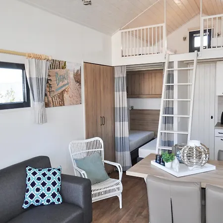 Chalet 4 5 Km From The Seaside Town Of Rockanje Hellevoetsluis